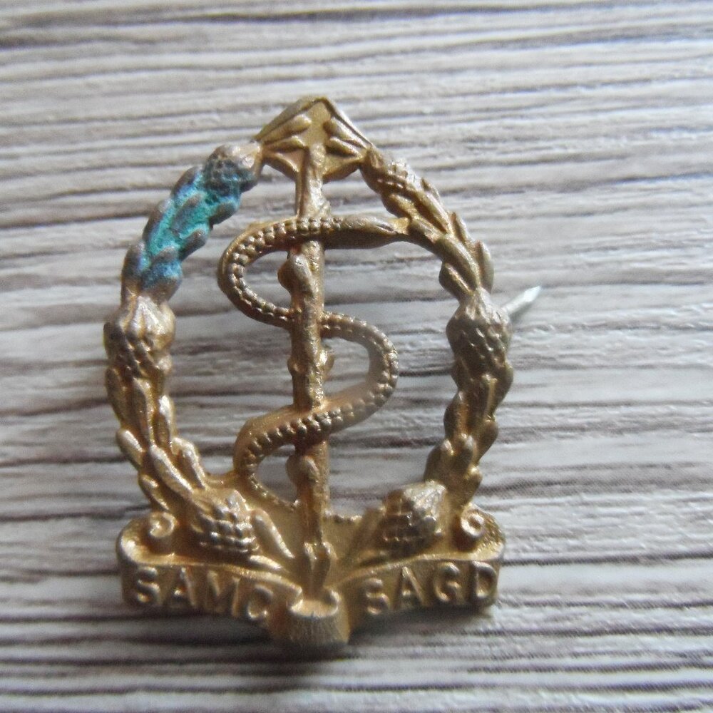 South Africa Medical Corps Badge - type 1 (35mm X 25mm)